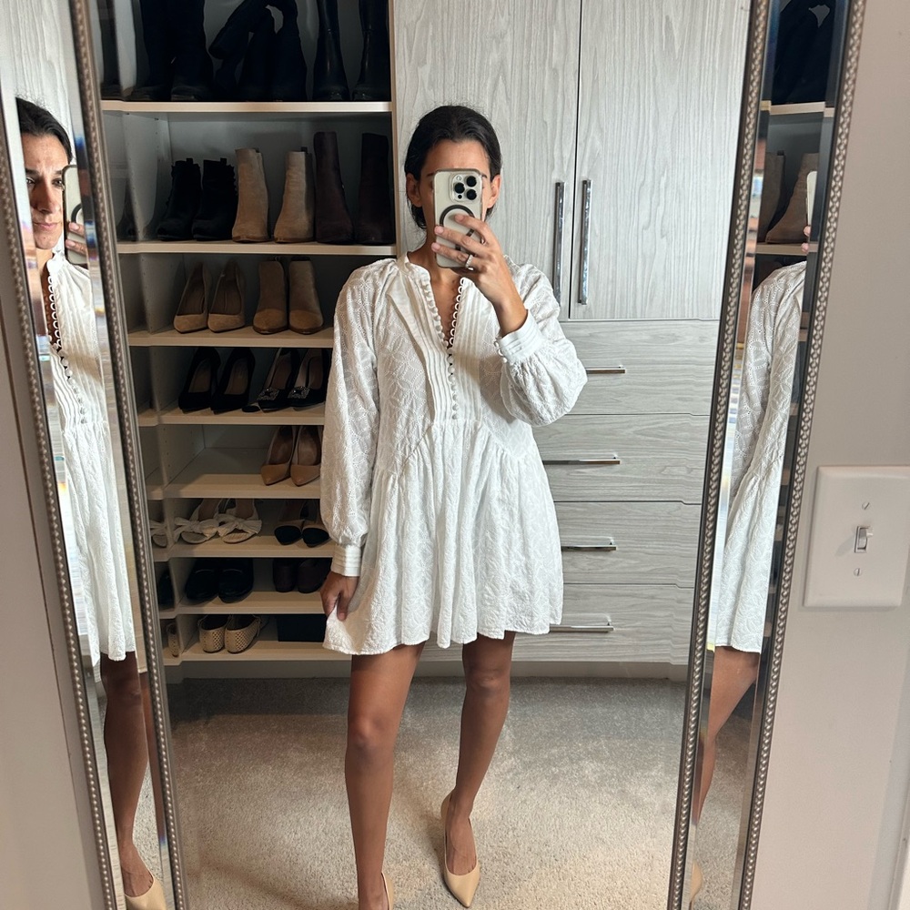 Elegant White Lace Dress
